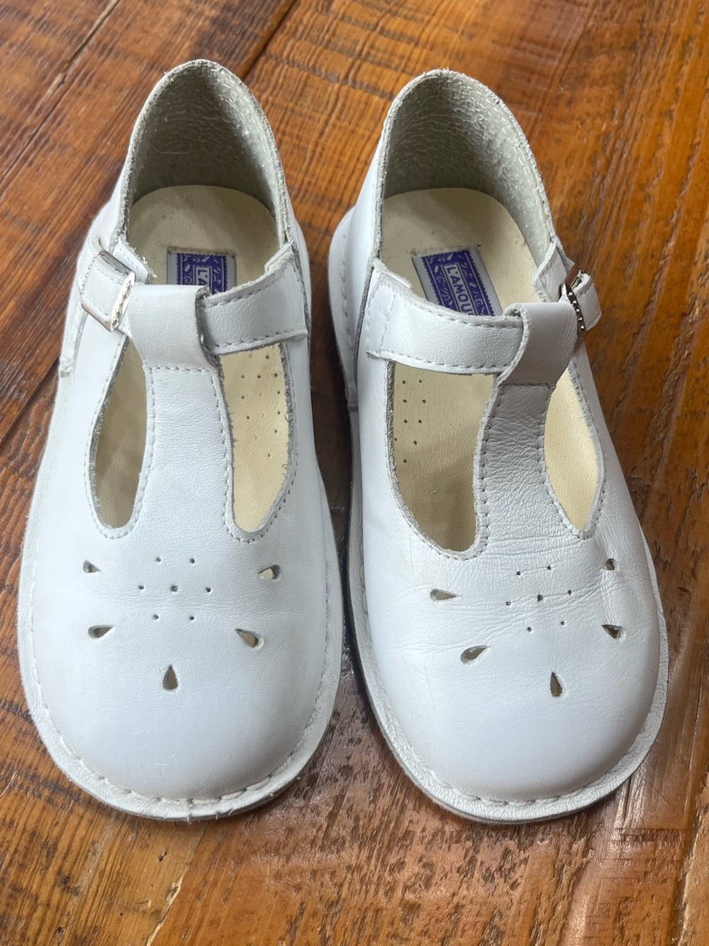 L'Amour White Girls' T-Strap Dress Shoe with Buckle Size 10 - Picture 2 of 15